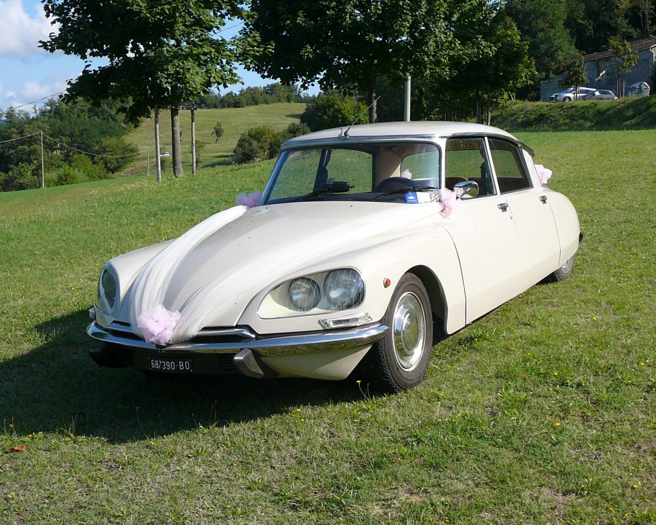 Citroen DS beige - vettura matrimonio - auto nuziale